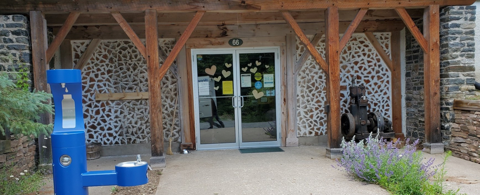 Image of water refill station in front of museum.